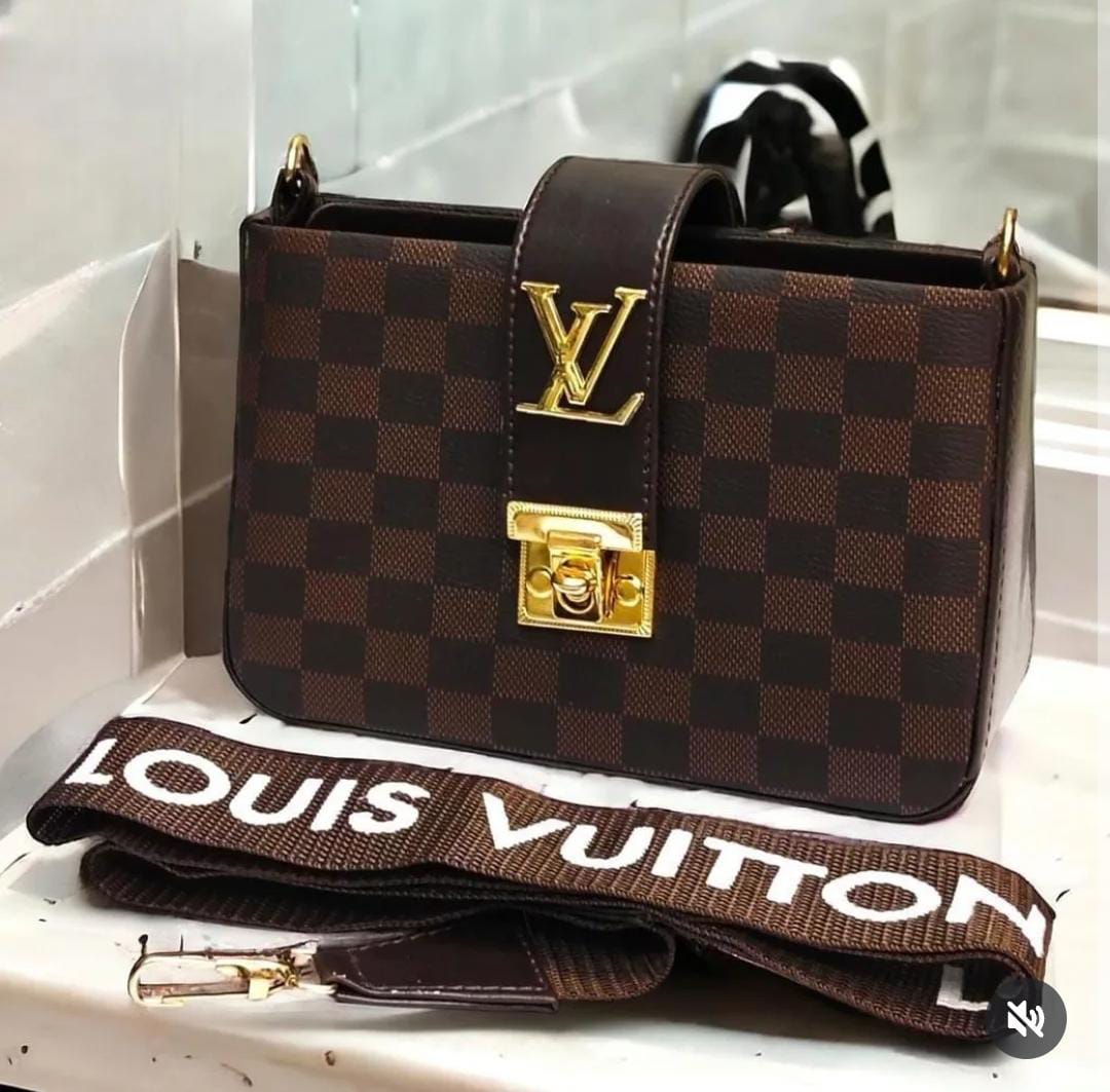 π Master Quality LV Crossbody Bag for Girls π - Image 4