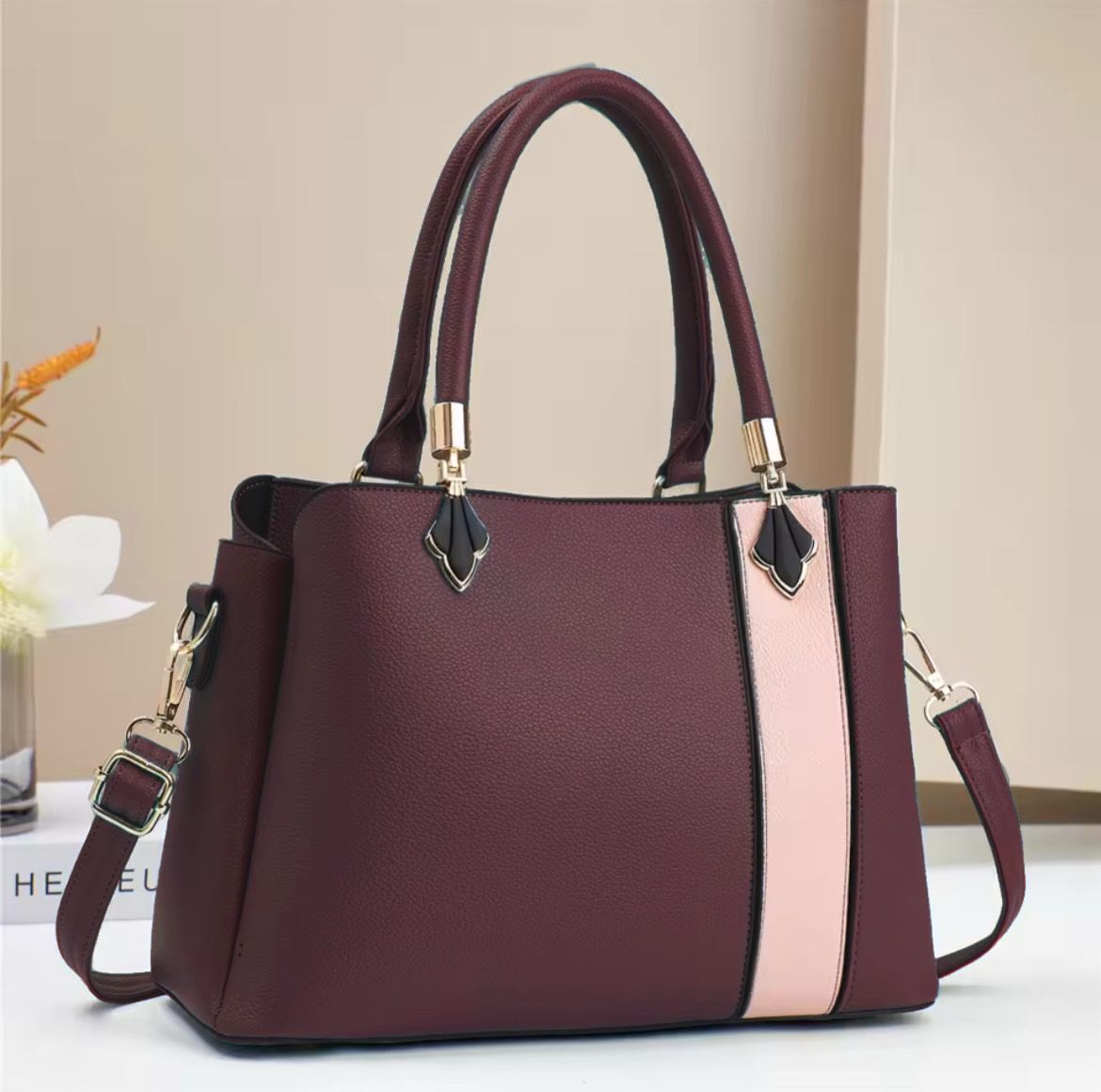 Elegant & Everyday-Perfect Handbag - Image 6