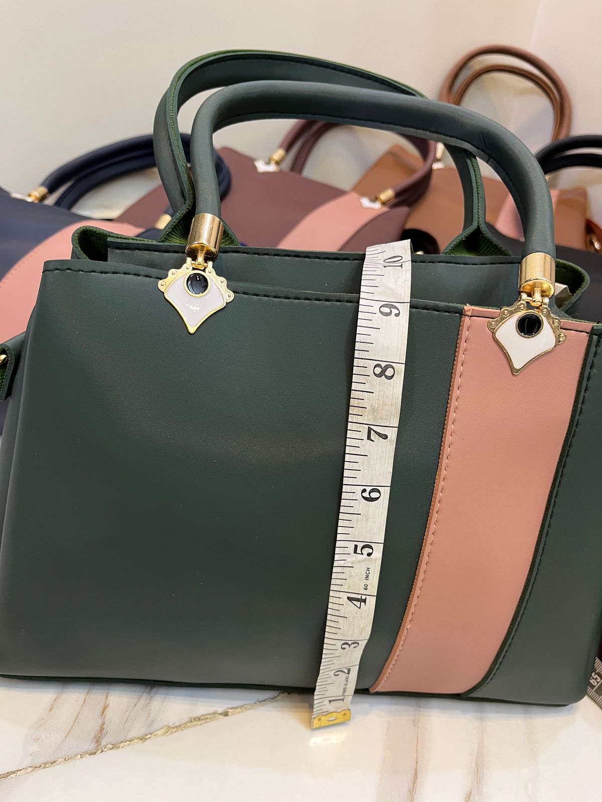 Elegant & Everyday-Perfect Handbag - Image 7