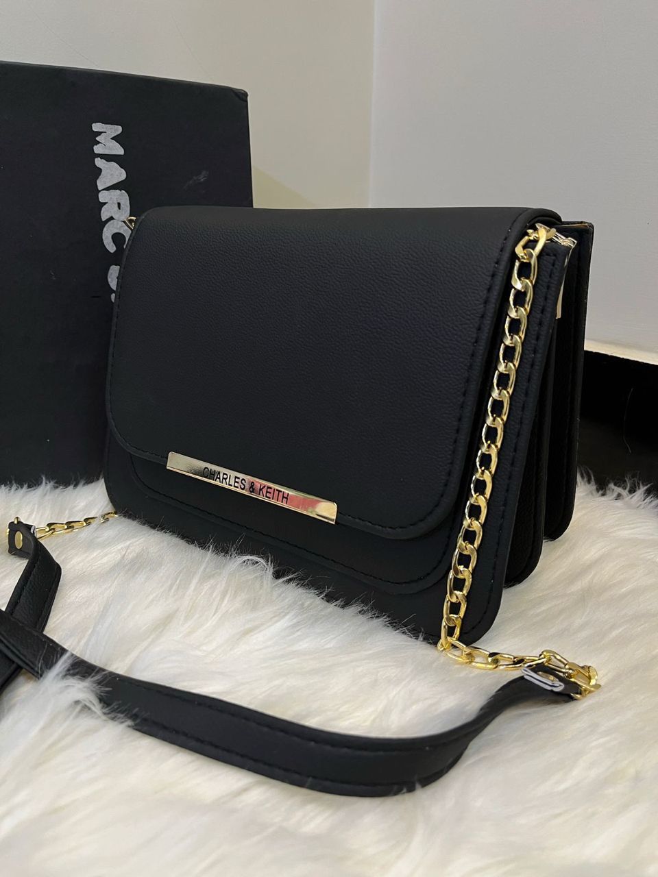 👜 Charles & Keith High-Quality Crossbody Bag - Image 2