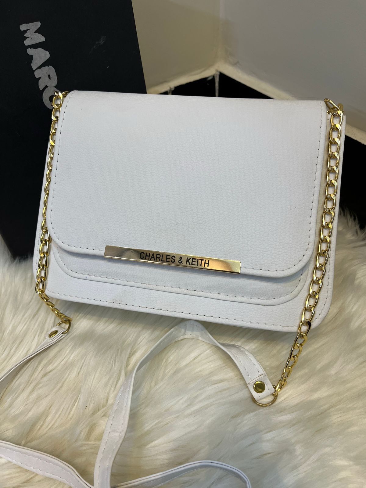 👜 Charles & Keith High-Quality Crossbody Bag - Image 4