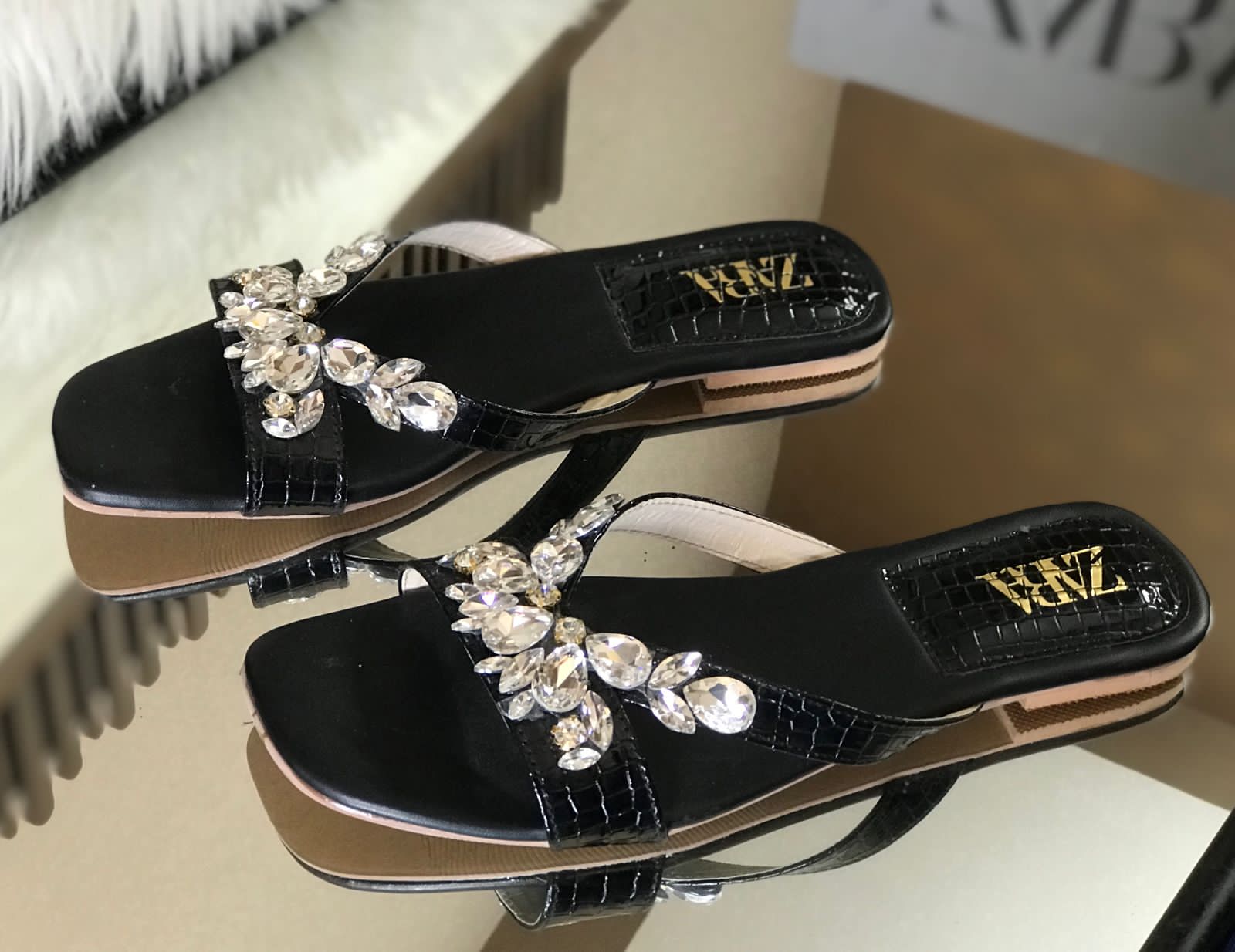 Slippers by ZARA - Image 14