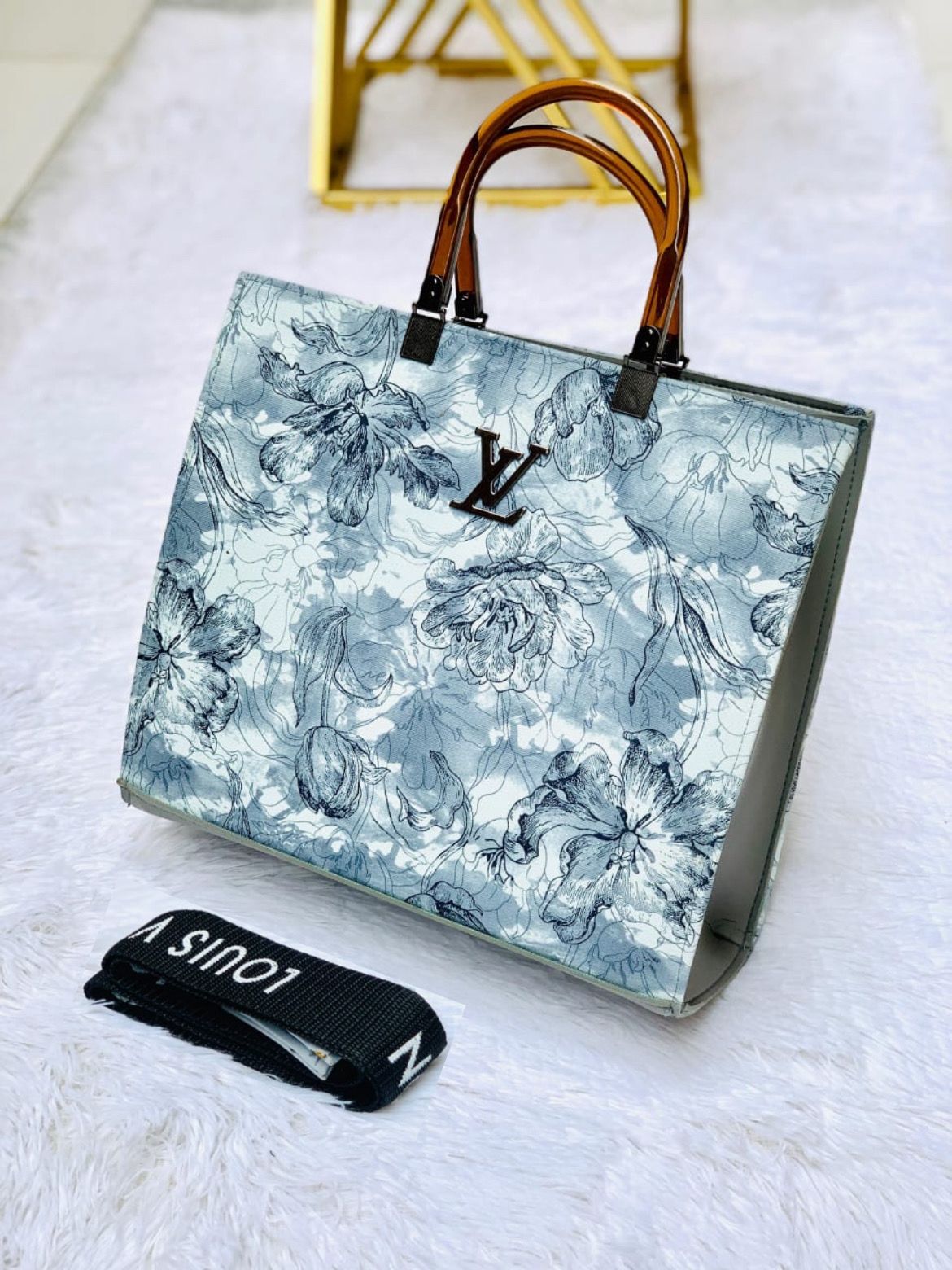 Louis Vuitton LV Designer Hand Bag π - Image 5